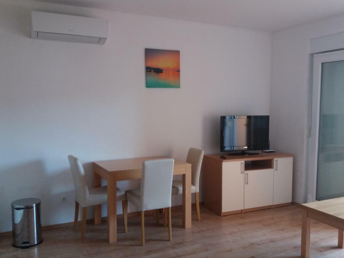Apartmani "Grgic" Omis Exterior photo